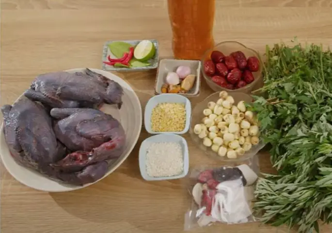 Chuẩn bị nguyên liệu và dụng cụ