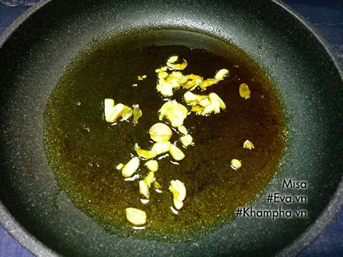 Gân Bò Kho Hầm Mềm Nhưng Vẫn Giữ Được Độ Giòn Nhất Định, Lại Ngấm Gia Vị Đậm Đà Tuyệt Ngon. Gân Bò Kho Hầm Mềm Nhưng Vẫn Giữ Được Độ Giòn Nhất Định, Lại Ngấm Gia Vị Đậm Đà Tuyệt Ngon.