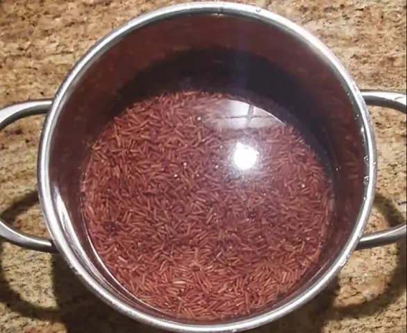 Bước 2: Đong Nước Và Nấu Gạo