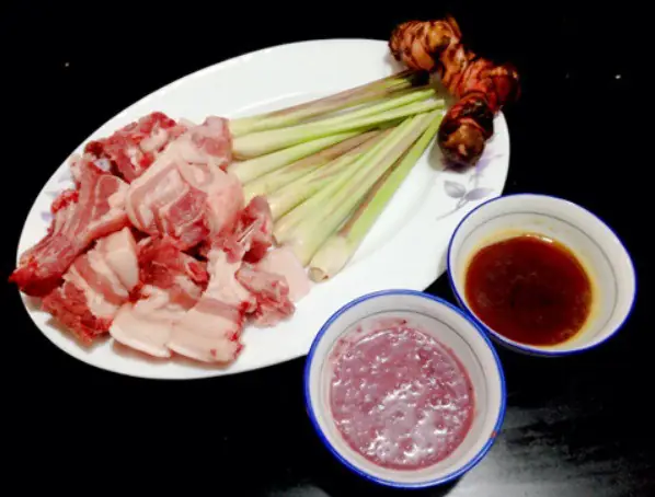 1. Sườn non nấu giả cầy