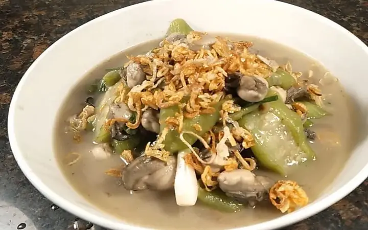 Cách Nấu Hàu Xào Mướp Ngọt Thanh Không Bị Tanh