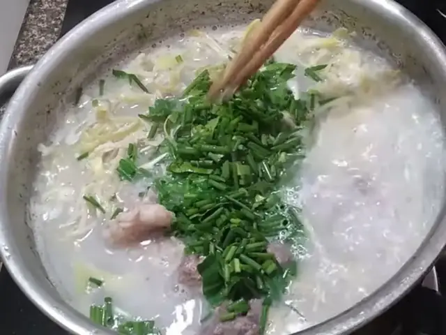 Nấu Canh Hoa Chuối Với Mẻ