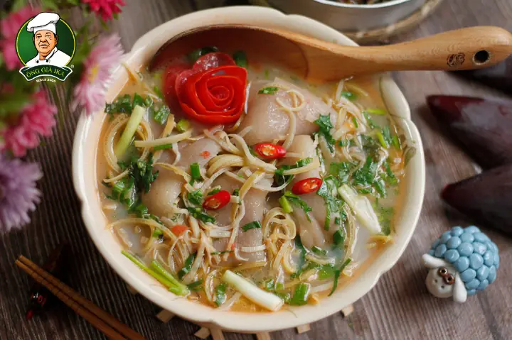 Công Thức 1: Hoa Chuối Nấu Móng Giò