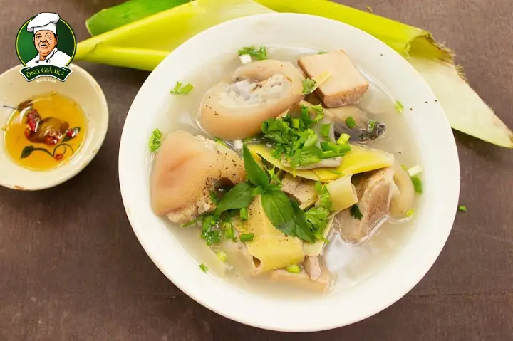 Công Thức 2: Hoa Chuối Nấu Móng Giò Công Thức 2: Hoa Chuối Nấu Móng Giò