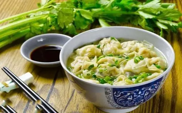 Hướng Dẫn Cách Nấu Hoành Thánh Nước Lèo Đúng Vị Tại Nhà