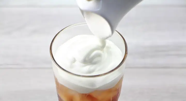 2.3. Cách làm hồng trà kem cheese