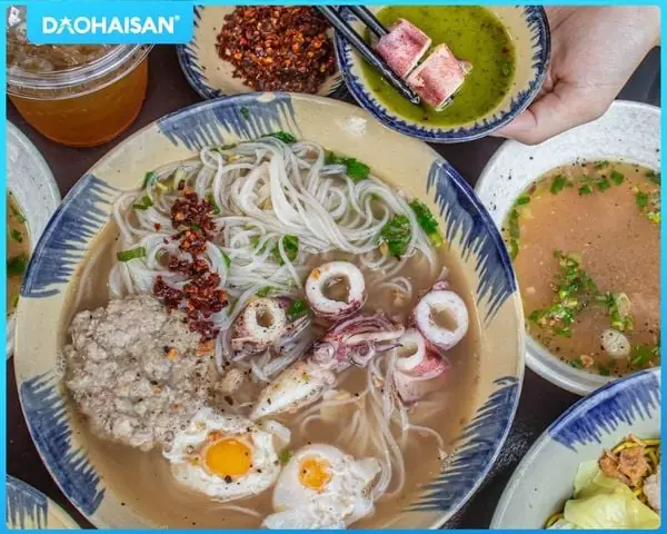 Cách Nấu Hủ Tiếu Mực Thơm Ngon, Đầy Dinh Dưỡng Cho Bữa Sáng Cách Nấu Hủ Tiếu Mực Thơm Ngon, Đầy Dinh Dưỡng Cho Bữa Sáng