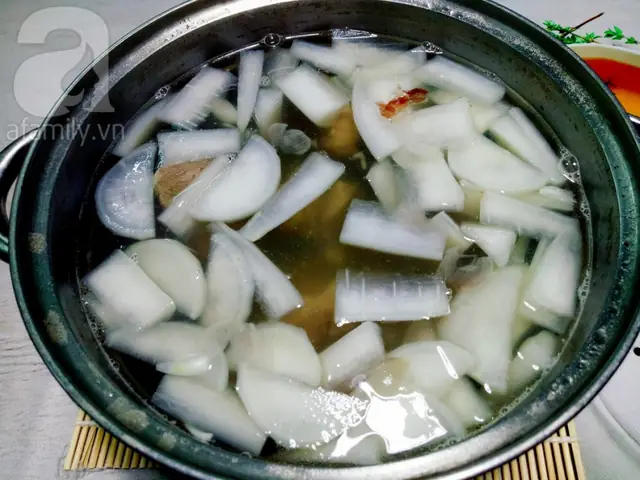 Hủ Tiếu Có Vị Thanh Ngọt, Đậm Đà Của Nước Dùng, Vị Tươi Ngon Của Tôm, Thịt, Trứng Cút. Với Cách Nấu Đơn Giản Thế Này, Bạn Có Thể Nấu Thật Ngon Để Đổi Bữa Cho Cả Nhà.