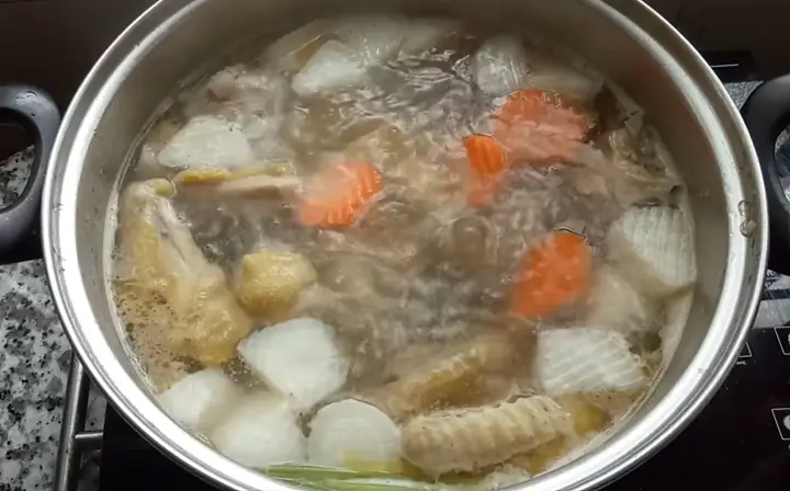 Cách nấu há»§ tiếu gà thÆ¡m ngon, ÄÆ¡n giản, Äầy Äá»§ dinh dưỡng Cách nấu há»§ tiếu gà thÆ¡m ngon, ÄÆ¡n giản, Äầy Äá»§ dinh dưỡng