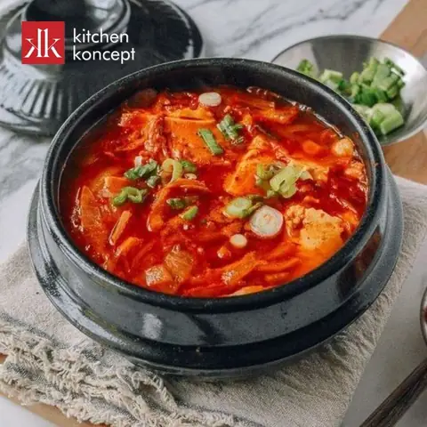 Tiến Hành Nấu Canh Kim Chi Tiến Hành Nấu Canh Kim Chi