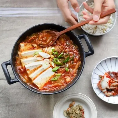 Cách chế biến canh kim chi thịt bò: