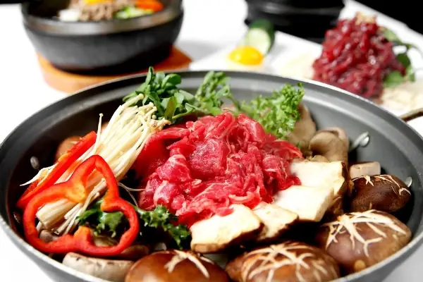 1. Lẩu chiên Sinseollo 1. Lẩu chiên Sinseollo