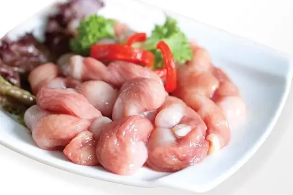 Hướng dẫn cách làm sạch bao tử cá ba sa đơn giản