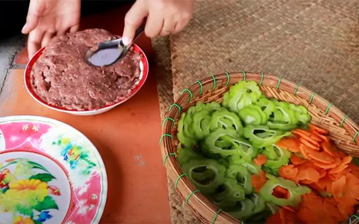 Bước 3:Ướp thịt