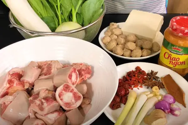 Lẩu Đuôi Bò Gồm Những Gì ?