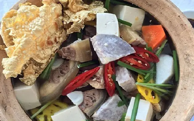 lẩu bò khoai môn