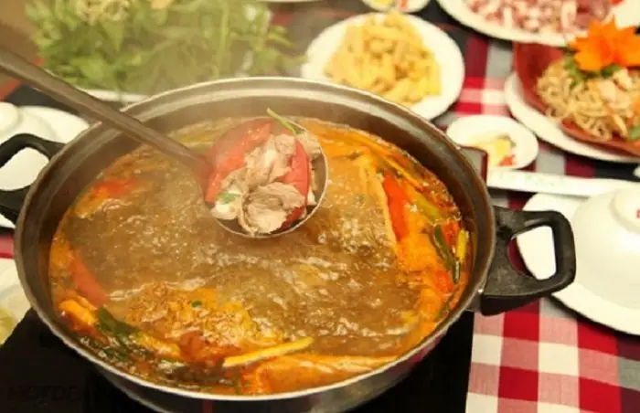 Lẩu Bò Viên Sa Tế – Đậm Đà, Đặc Trưng, Ăn Một Lần Là Ghiền