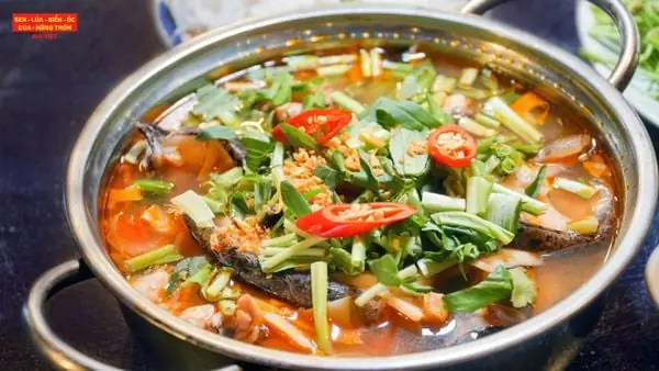 Cách làm lẩu cá chình măng chua ngon như nhà hàng