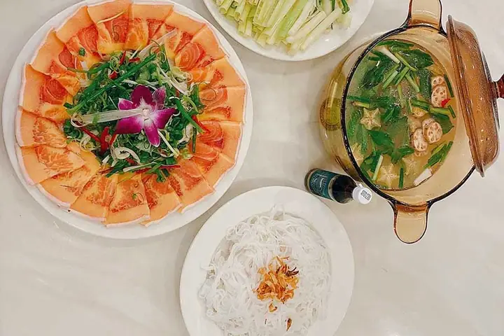 Cá hô nhúng mẻ hoặc nhúng dấm