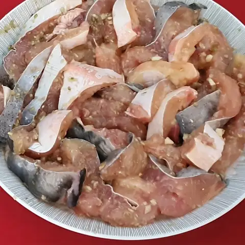 Sơ chế và ướp cá tra Sơ chế và ướp cá tra