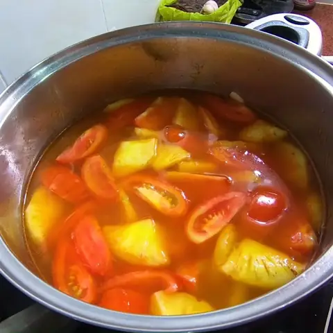 Cách Nấu Lẩu Cá Tra Măng Chua
