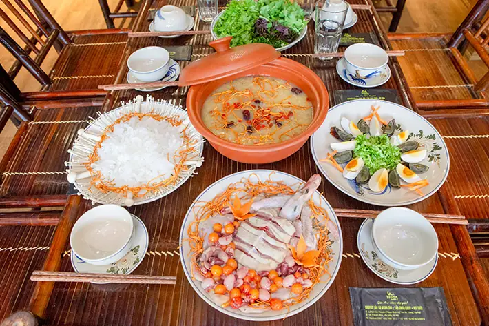 Thông Tin Chi Tiết