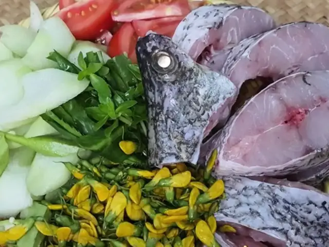 Vì Sao Lẩu Chua Cá Chẽm Là Lựa Chọn Lý Tưởng Cho Cuối Tuần?