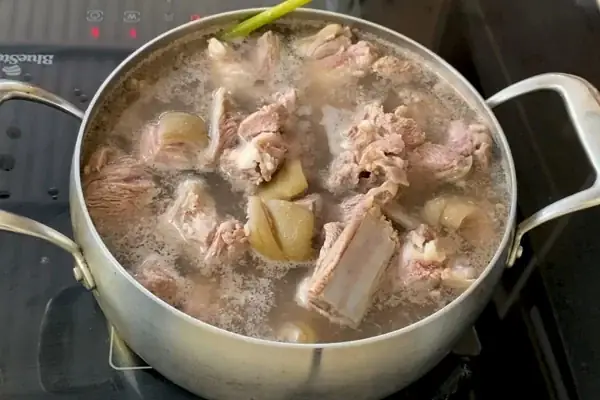 Bước 1: Sơ Chế Và Ướp Thịt Dê Bước 1: Sơ Chế Và Ướp Thịt Dê