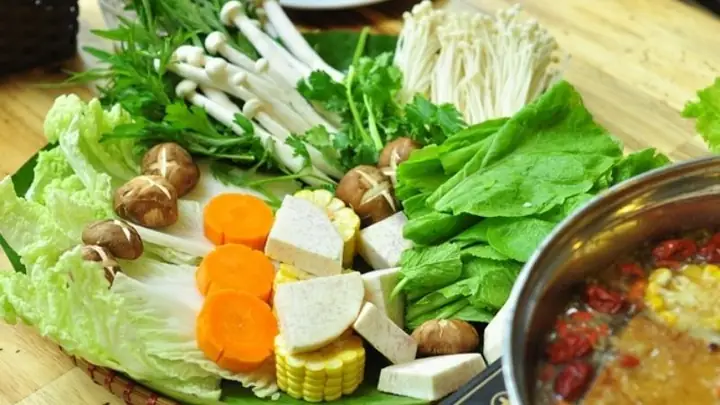 Lẩu Dê Ăn Với Rau Gì Thì Ngon?