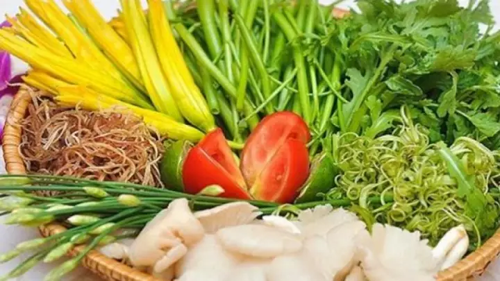 Chuẩn Bị Các Loại Rau Ăn Kèm Lẩu Dê