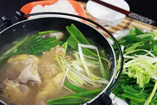 Bước 4: Nấu lẩu