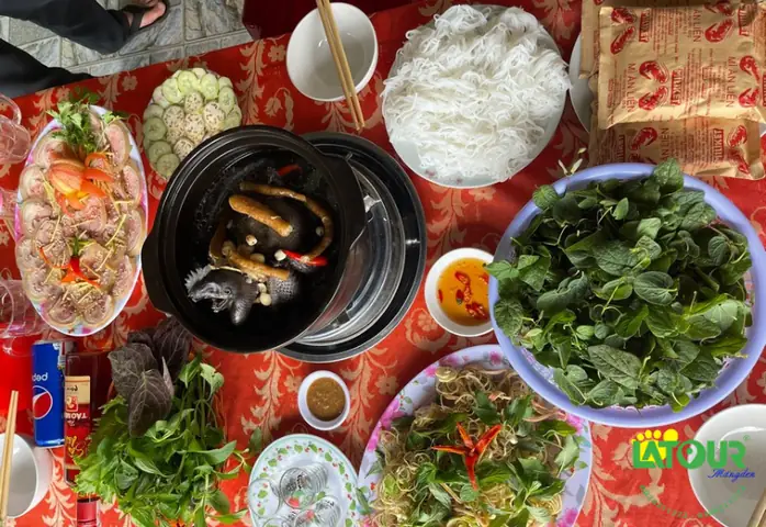 Nguyên Liệu Chế Biến Món Lẩu Gà Lá Sâm Măng Đen