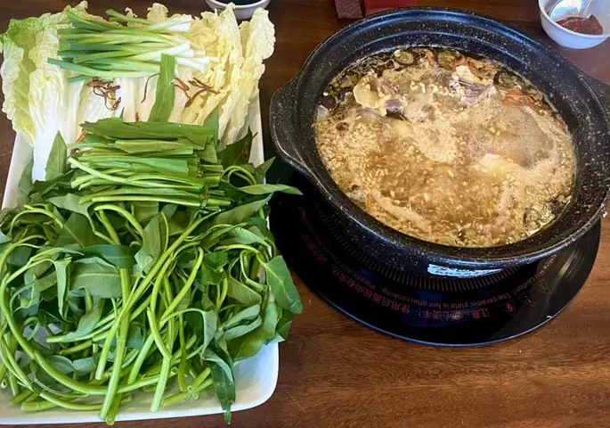 Lẩu Gà Bỗng Rượu Lẩu Gà Bỗng Rượu