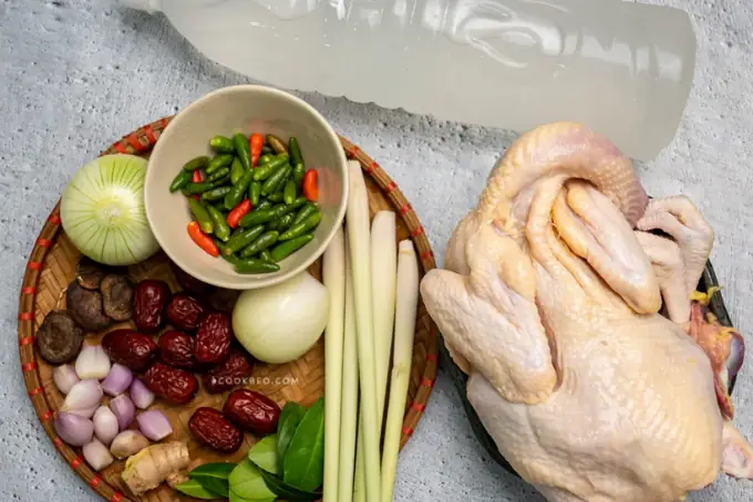 1. Nguyên liệu nấu lẩu gà ớt hiểm 1. Nguyên liệu nấu lẩu gà ớt hiểm