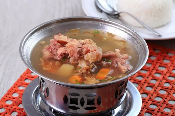 Lưỡi bò nấu lẩu