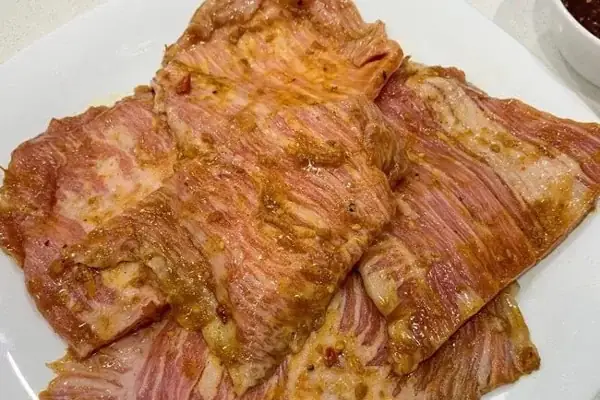 Ướp má heo bao lâu thì đạt độ thấm ngon?