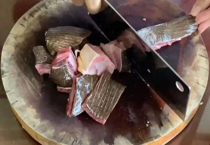 BƯỚC 1: SƠ CHẾ NGUYÊN LIỆU NẤU LẨU