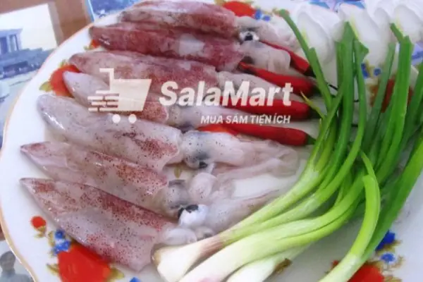 Nguyên Liệu Cần Có Để Chế Biến Món Lẩu Mực. Nguyên Liệu Cần Có Để Chế Biến Món Lẩu Mực.