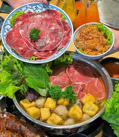 1. Lẩu riêu cua bắp bò sườn sụn