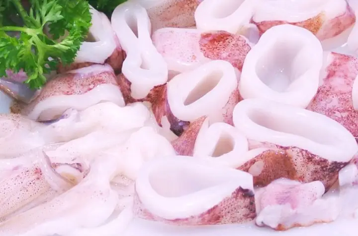 SƠ CHẾ HẢI SẢN DÙNG ĂN LẨU THẬP CẨM SƠ CHẾ HẢI SẢN DÙNG ĂN LẨU THẬP CẨM