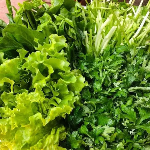 Sơ chế các nguyên liệu còn lại