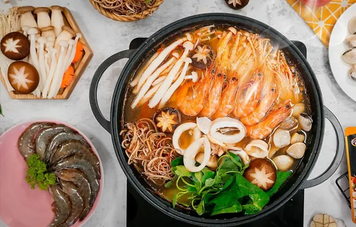 Cách Nấu Lẩu Thái Hải Sản Tại Nhà Ngon Đúng Vị