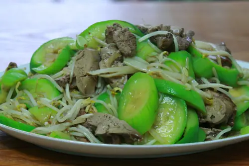 Cách nấu món mướp hương xào lòng gà thơm ngon cả nhà đều mê mà đơn giản, dễ làm