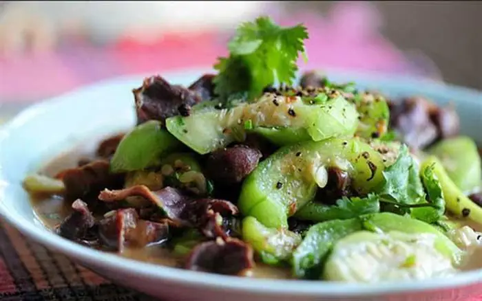 Hướng dẫn cách làm món mướp xào lòng gà Hướng dẫn cách làm món mướp xào lòng gà