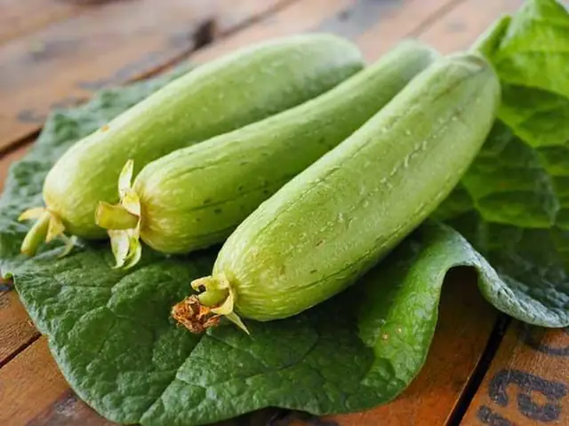 Hướng dẫn cách làm món mướp xào lòng gà Hướng dẫn cách làm món mướp xào lòng gà