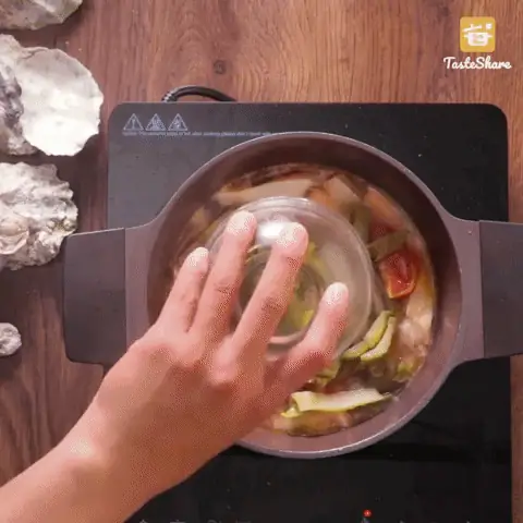 Bữa tối nay mà có bát canh chua này, nồi cơm đảm bảo hết veo trong chớp mắt! - Ảnh 7. Bữa tối nay mà có bát canh chua này, nồi cơm đảm bảo hết veo trong chớp mắt! - Ảnh 7.