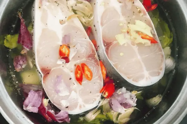 Cá basa kho cải chua