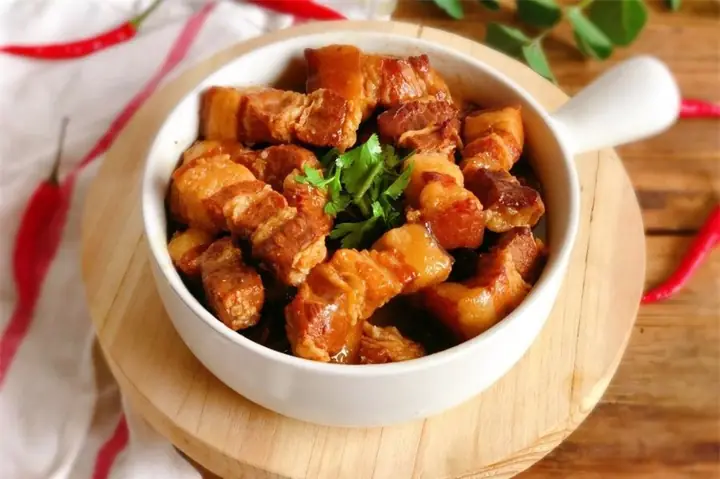 Kho Thịt Nhiều Lần Dễ Bị Đen Và Cứng, Làm Theo Cách Này Kho Thịt Ăn Cả Tuần Vẫn Mềm Ngon Đúng Vị