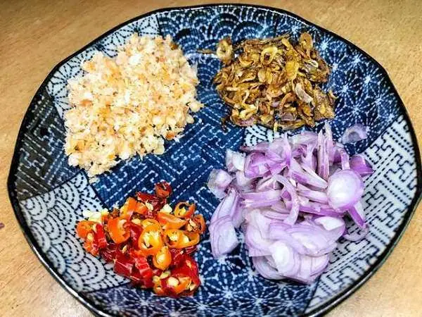 Cách Làm Nước Chấm Xoài Non Kiểu Thái Đơn Giản Nhất