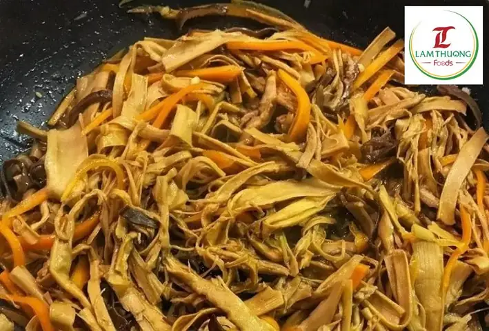Chế Biến Món Măng Khô Xào